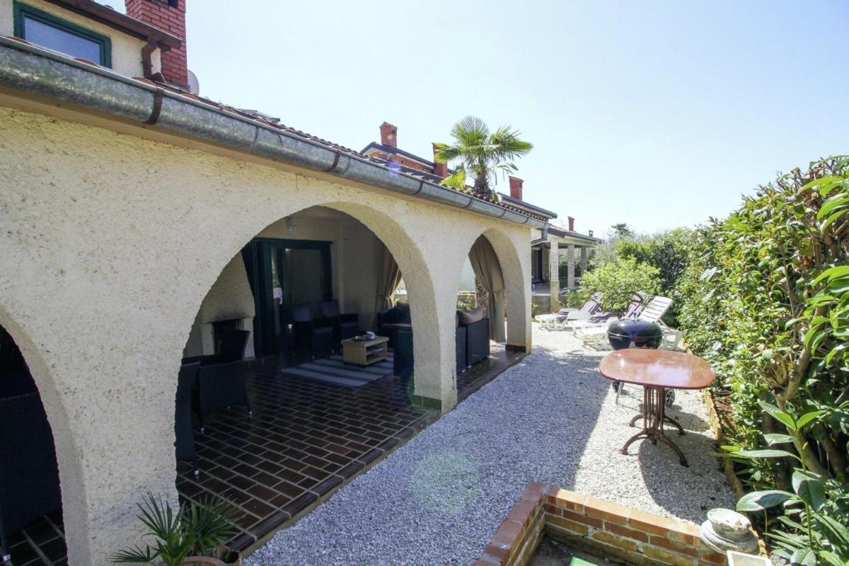 Casa Parenzana In Porec - Haus Fuer 7-9 Personen Exterior foto